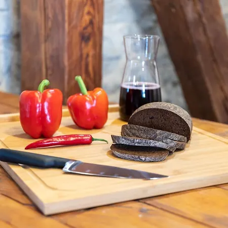 Hilltop - Old Town Kuninga Διαμέρισμα