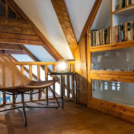 Hilltop - Old Town Kuninga Διαμέρισμα *