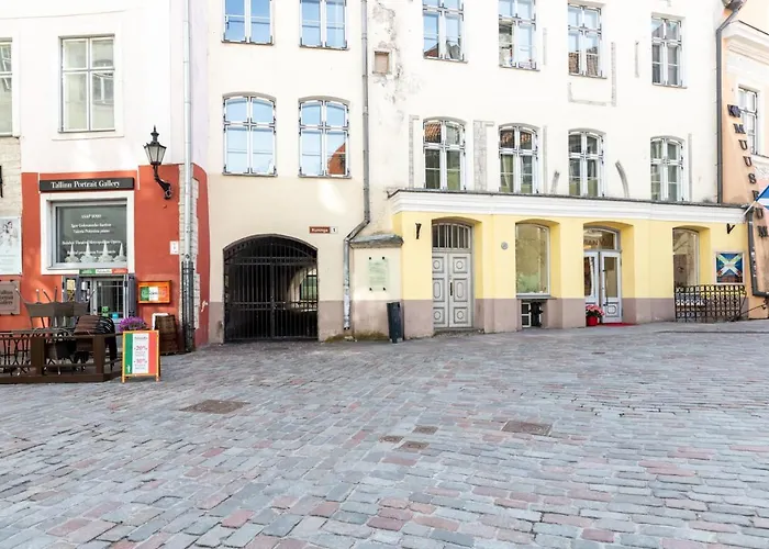 Hilltop - Old Town Kuninga Tallinn