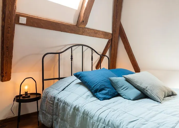 Hilltop - Old Town Kuninga *